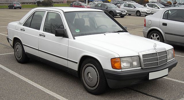 mercedes 190
                      w201